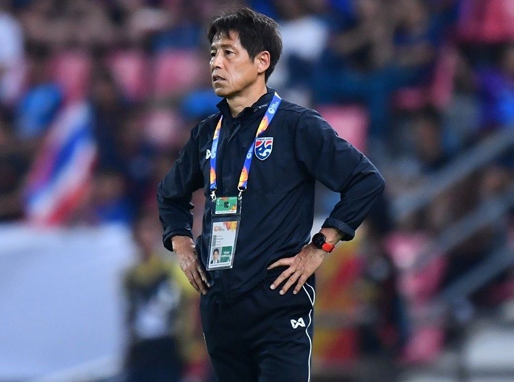 HLV Nishino không thể triệu tập lực lượng mạnh nhất cho AFF Cup và SEA Games