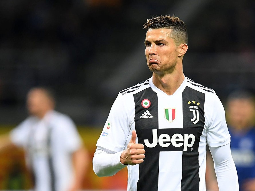 Kỷ lục săn bàn của Ronaldo bất ngờ bị bác bỏ