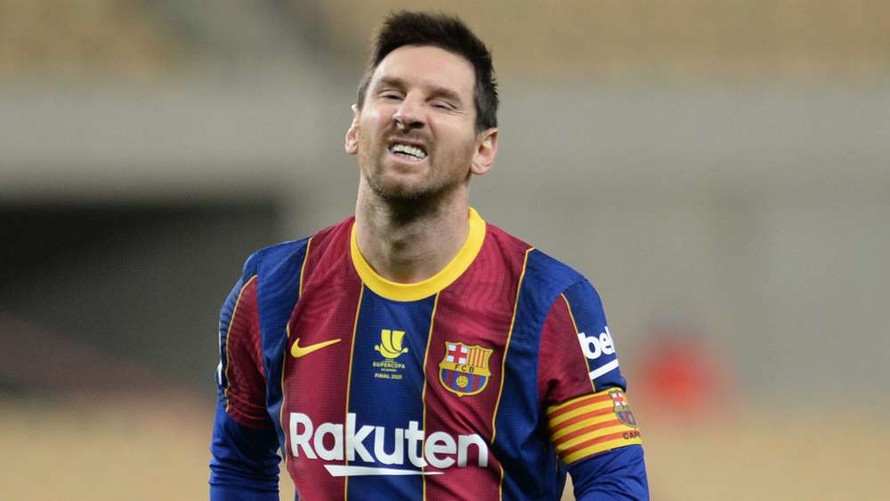 Lionel Messi đang phải đối mặt với rất nhiều tin đồn.