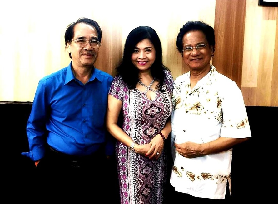 Nhạc sĩ Lê Đức Cường và vợ chồng ca sĩ Chế Linh 