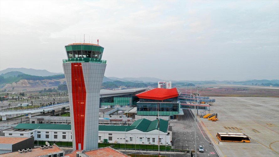 Sân bay Vân Ðồn (Quảng Ninh) hiện là sân bay duy nhất do tư nhân đầu tư khai thác
