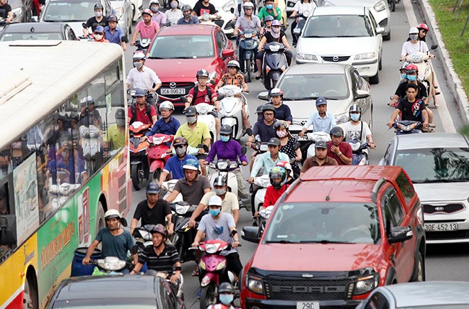 Thành phố Hà Nội, có 2 nguồn gây ô nhiễm chính là tình trạng phá dỡ các công trình xây dựng và giao thông Ảnh: Như Ý