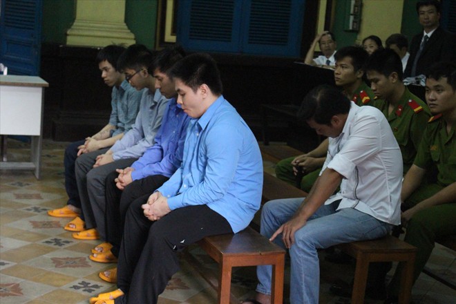 Phạm Sỹ Hoài Như (áo trắng, hàng ghế sau) tại phiên tòa phúc thẩm trước đây. Ảnh: Tân Châu 