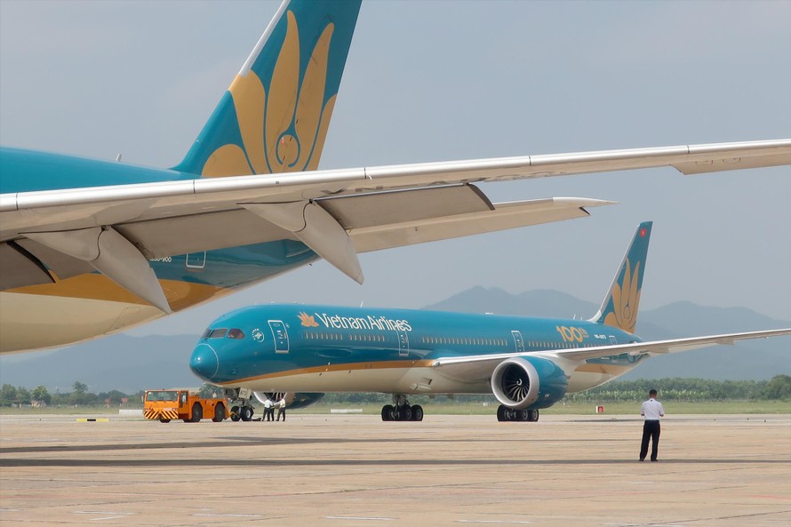 Vietnam Airlines chính thức thông qua phương án phát hành cổ phiếu để tăng vốn thêm 8.000 tỷ đồng, vay Chính phủ 4.000 tỷ đồng và kêu gọi các cổ đông khác cùng cho vay. Ảnh: Phạm Thanh