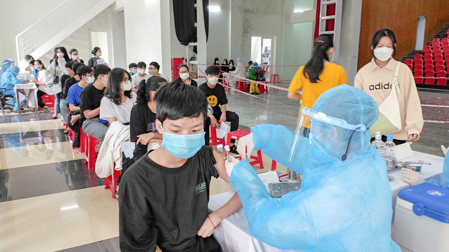 Tạm dừng tiêm vắc xin phòng COVID-19 tại thành phố Đông Hà