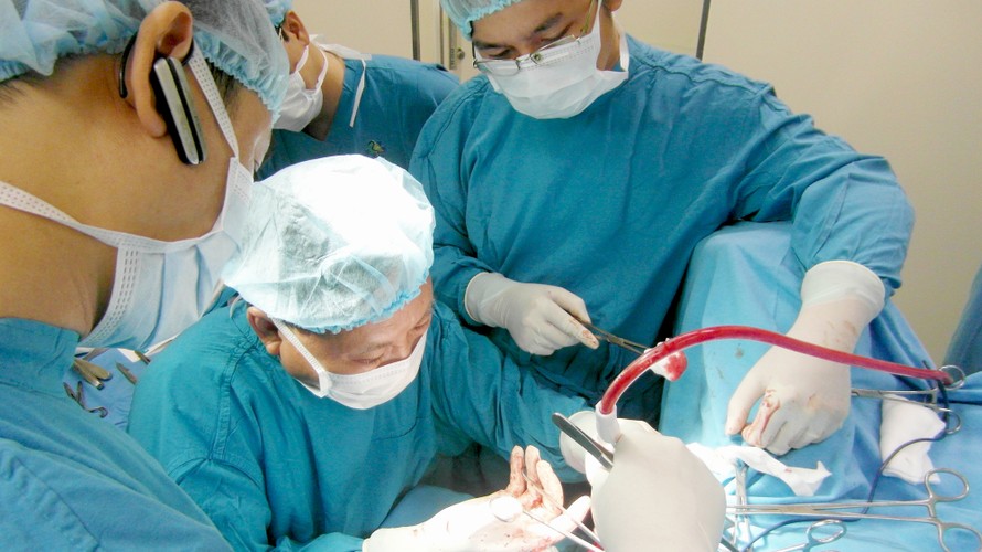Một ca phẫu thuật trĩ thực hiện tại BV Hoàn Mỹ Sài Gòn