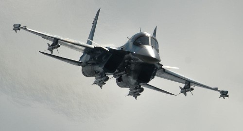 Máy bay Su-34 với các vũ khí hiện đại như tên lửa Kh-31, Kh-59. Ảnh: Sputnik.