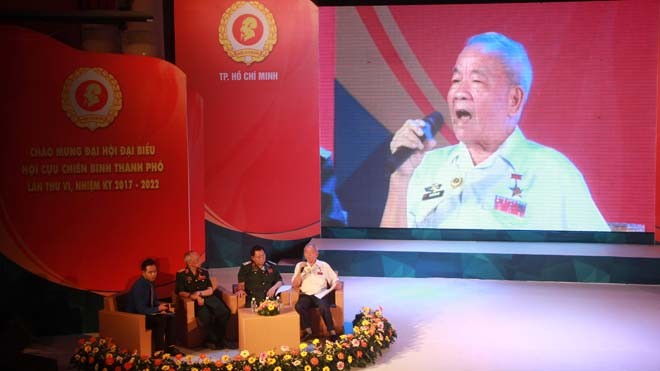 Thiếu tá Nguyễn Văn Đức sẻ chia những kỷ niệm không thể nào quên trong cuộc đời làm thủy thủ Tàu không số.