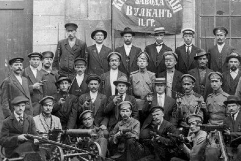 Đơn vị Cận vệ Đỏ của nhà máy Vulkan ở thủ đô Petrograd (đế chế Nga) vào tháng 10/1917. Ảnh: Telesurtv.