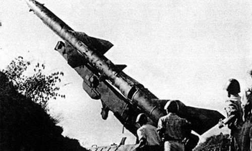 Tên lửa SAM-2 trong chiến dịch “Hà Nội-Điện Biên Phủ trên không”.