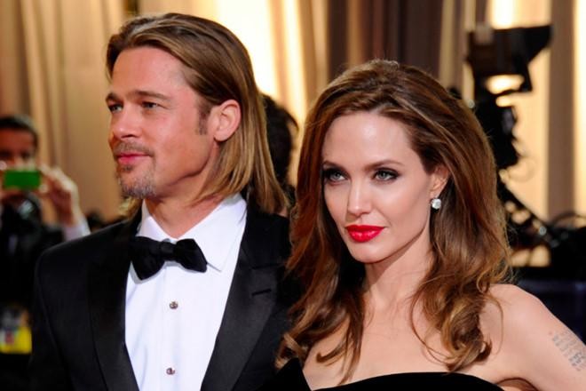 Angelina Jolie và Brad Pitt vẫn là vợ chồng trên giấy tờ.