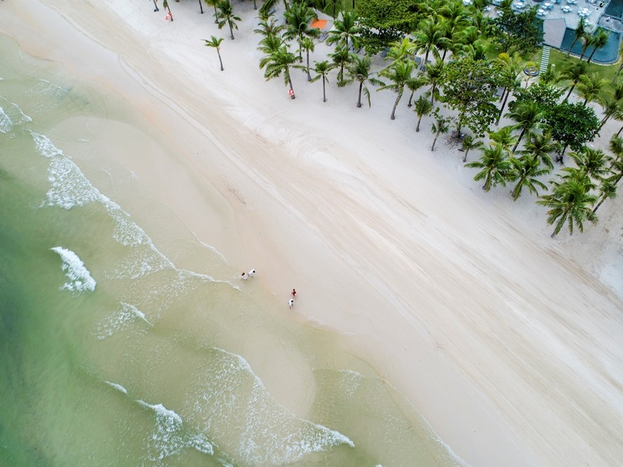 Vẻ đẹp tuyệt mỹ của Bãi Kem – Top 50 bãi biển đẹp nhất thế giới