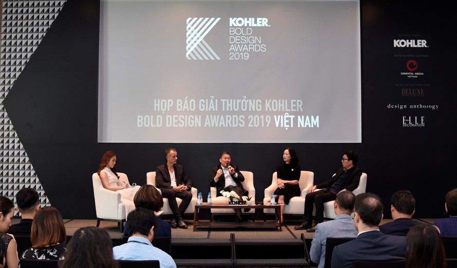 Đại diện công ty Kohler và các giám khảo tại Việt Nam chia sẻ những thông tin liên quan đến giải thưởng KOHLER Bold Design Awards 2019 Việt Nam 