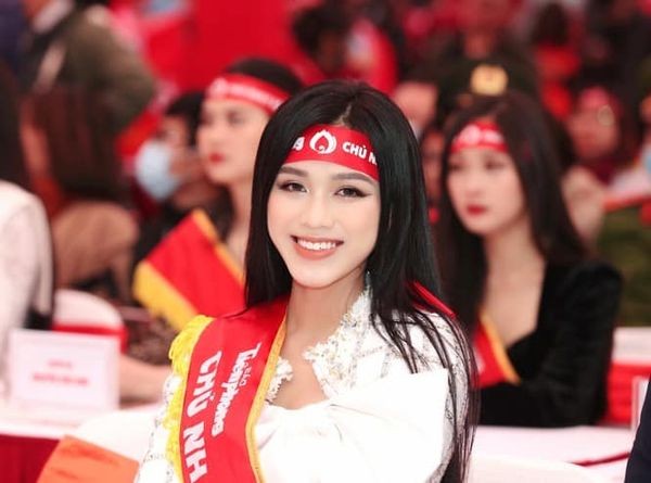Hoa hậu Đỗ Thị Hà sẽ đến Bình Dương tham gia Chủ nhật Đỏ