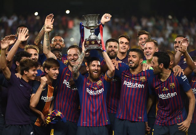Messi làm nên điều chưa từng có trong lịch sử Barca