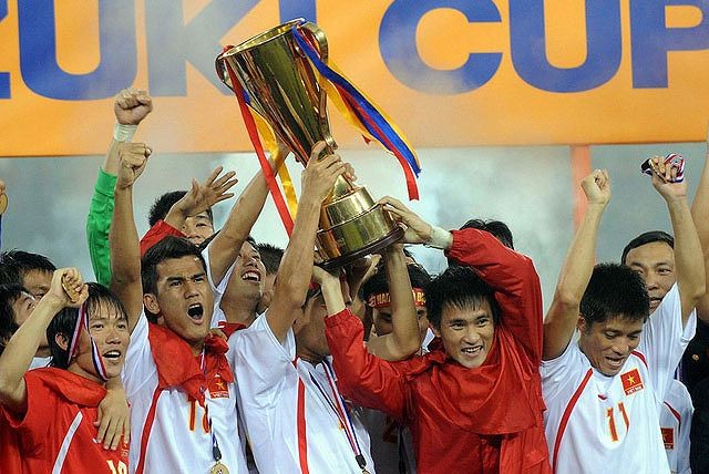 Tuyển Việt Nam lên ngôi vô địch AFF Cup 2018