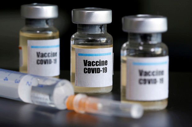 Tr.ong khi chờ đợi vắc-xin COVID-19, cách ly nghiêm ngặt và truy vết người phơi nhiễm là tốt hơn cả hiện nay