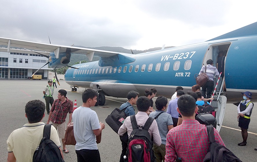 Hiện chỉ duy nhất VASCO khai thác đường bay đi/đến Côn Đảo bằng máy bay ATR72 với sức chứa chỉ 68 ghế.