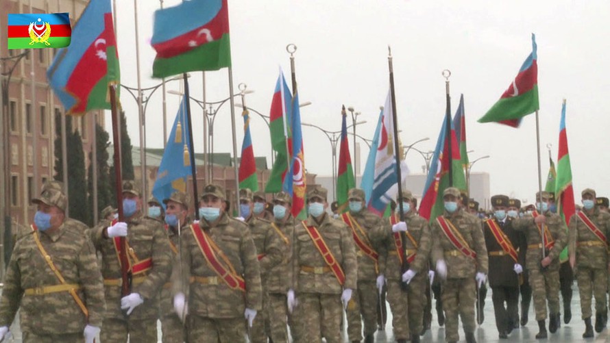 Azerbaijan diễu binh cực lớn mừng chiến thắng
