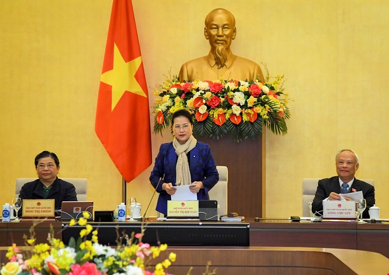 Chủ tịch Quốc hội Nguyễn Thị Kim Ngân phát biểu tại phiên họp Uỷ ban Thường vụ Quốc hội