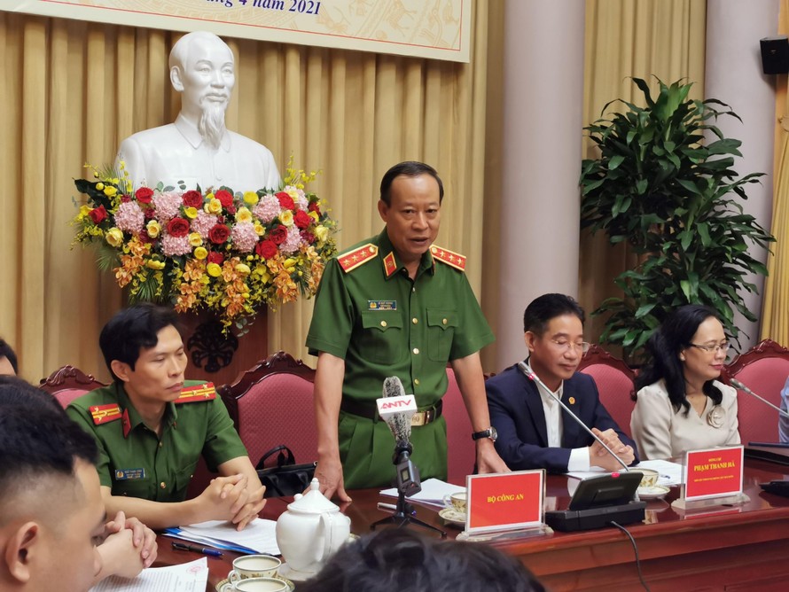 Thượng tướng Lê Quý Vương, Thứ trưởng Bộ Công an trao đổi với phóng viên