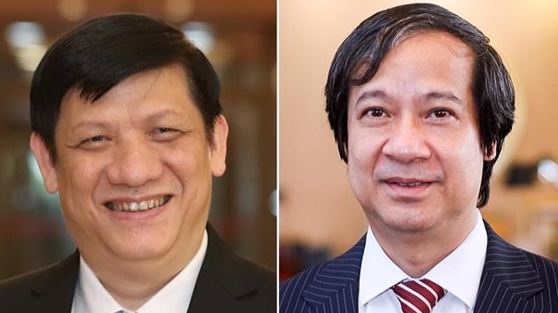Bộ trưởng Nguyễn Kim Sơn (bìa phải) và Bộ trưởng Nguyễn Thanh Long (trái) lần đầu tiên ngồi “ghế nóng”.
