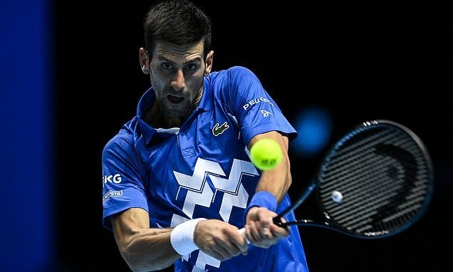 Djokovic, Medvedev thắng nhanh trận ra quân tại ATP Finals