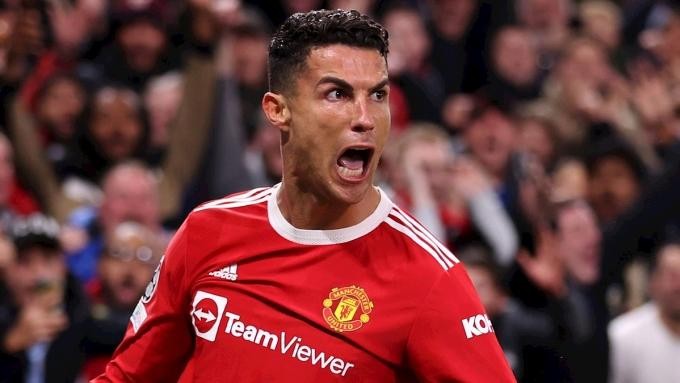 Ronaldo ghi bàn sau 4 trận "tịt ngòi".