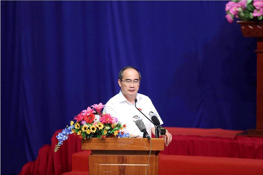Bí thư Thành uỷ TPHCM Nguyễn Thiện Nhân tại buổi tiếp xúc cử tri ngày 20/6.