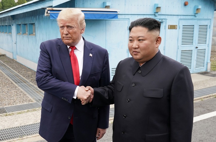 Tổng thống Mỹ Donald Trump và nhà lãnh đạo Triều Tiên Kim Jong-un. Ảnh: Reuters