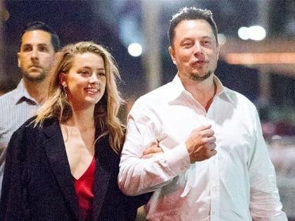 Elon Musk thăm Amber Heard tại phim trường "Aquaman". Ảnh: Backgrid.