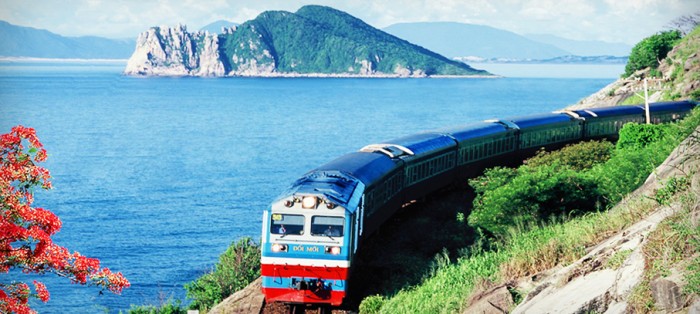 Việt Nam có nhiều danh lam thắng cảnh nằm dọc đường sắt Bắc-Nam. Nguồn: vietnamtourism.gov.vn.