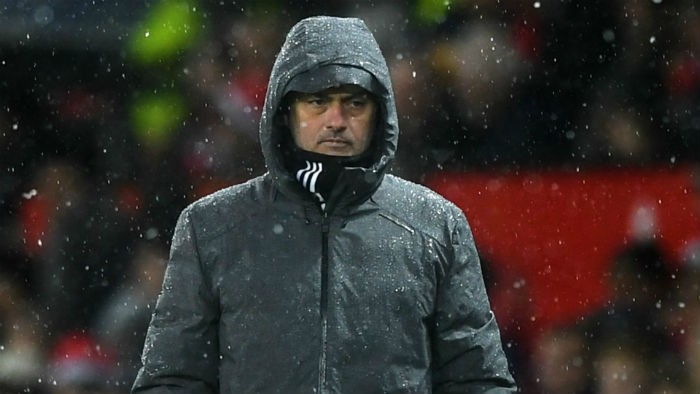HLV Mourinho đối mặt với một án phạt từ FA.