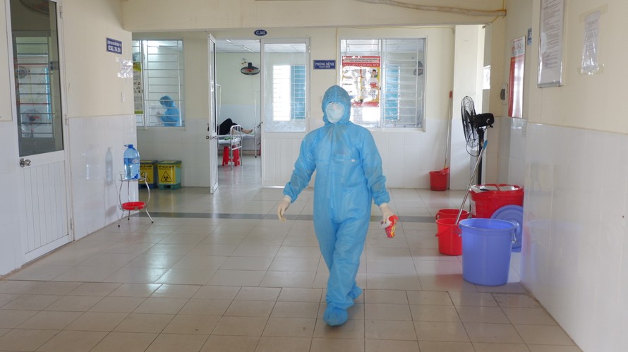 Khu cách ly tại Trung tâm y tế quận Hải Châu nơi người nhà bệnh nhân số 35 mắc Covid-19 đang được cách ly. 