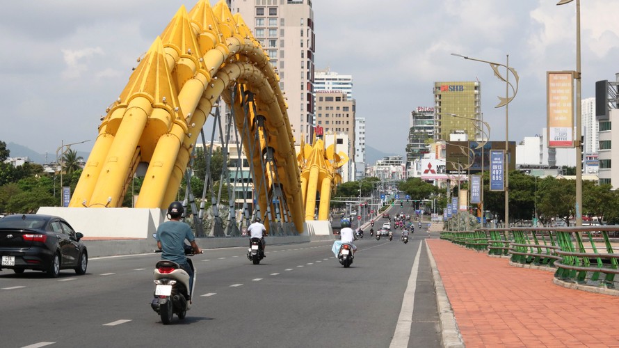 Đường phố Đà Nẵng trong những ngày thực hiện giãn cách xã hội. 