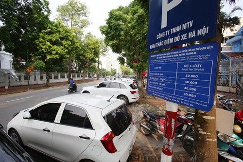 39 điểm trông xe ở Hà Nội phục vụ người dân đêm giao thừa