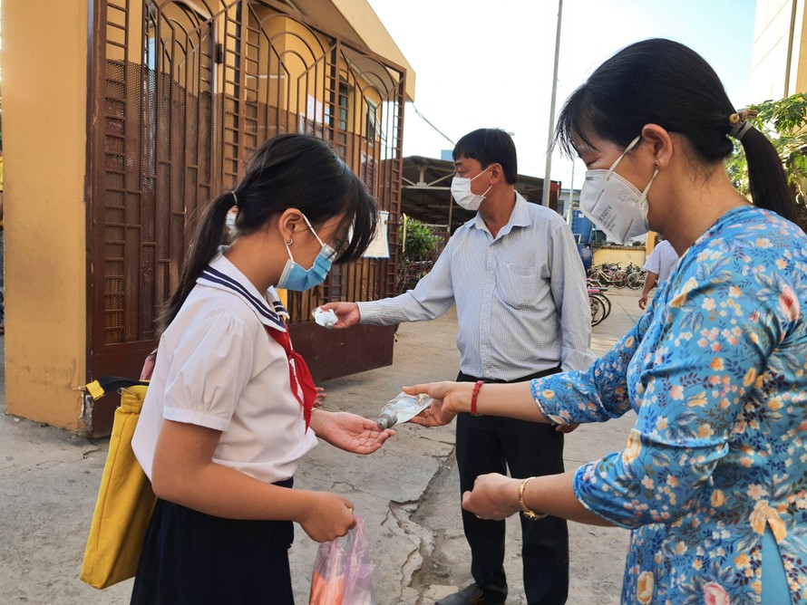 TPHCM chấp thuận cho học sinh xã đảo Thạnh An- Cần Giờ đến trường (ảnh minh họa)