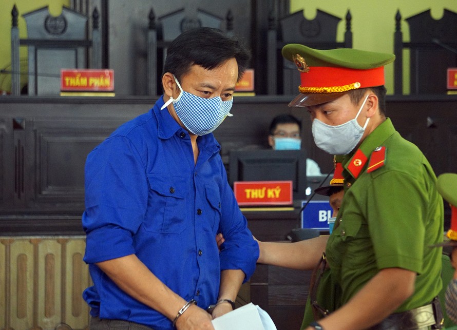 Bị cáo Nguyễn Minh Khoa tại tòa.