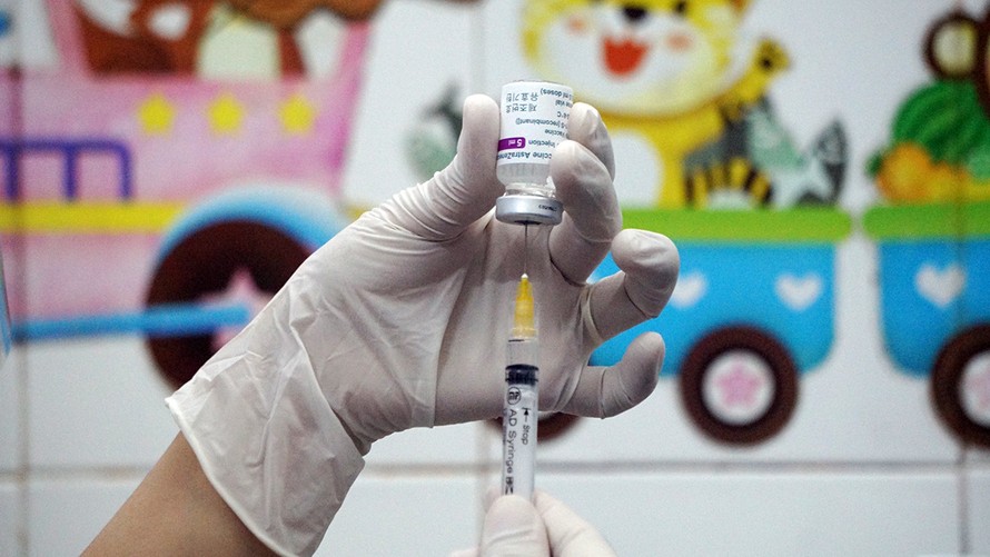 Hải Dương ghi nhận 5 trường hợp sốt sau tiêm vắc xin.