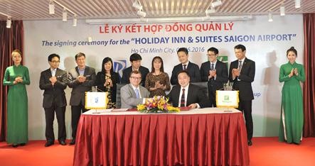 Lễ ký kết công bố dự án khách sạn quốc tế mang thương hiệu Holiday Inn & Suites Saigon Airport đầu tiên tại Tp.Hồ Chí Minh.