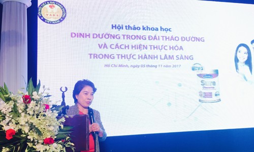 PGS.TS.BS Nguyễn Thị Bích Đào khai mạc hội nghị khoa học Dinh dưỡng trong đái tháo đường và cách hiện thực hóa trong thực hành lâm sàng