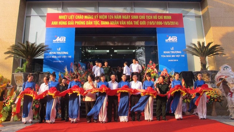 Tại lễ khánh thành tòa nhà MB Việt Trì