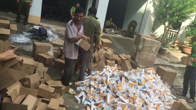 Số hàng mỹ phẩm nhập lậu bị buộc tiêu hủy tại Chi cục QLTT Bắc Giang.