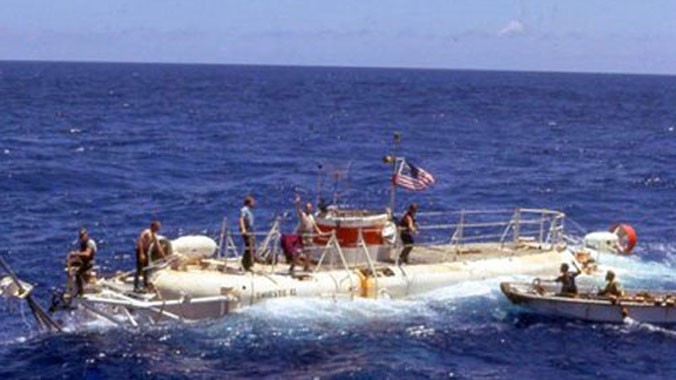  Tàu ngầm bí mật Trieste II đã trục vớt những cuộn phim nằm trong vệ tinh KH-9 năm 1972 nhưng không may những dữ liệu hình ảnh bị hỏng trong quá trình đưa lên bờ.