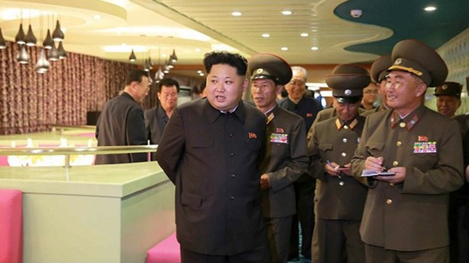 Nhà lãnh đạo Triều Tiên Kim Jong-un đã thị sát du thuyền Mujigae (Cầu Vồng).