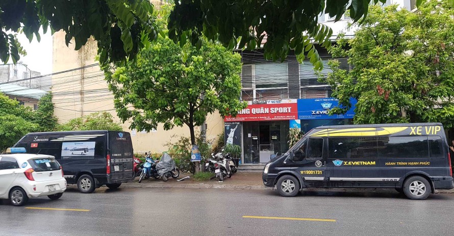 Nhà xe X.E Việt Nam lập mạng lưới "bến dù" khắp Hà Nội và cung đường Hà Nội – Nam Định.