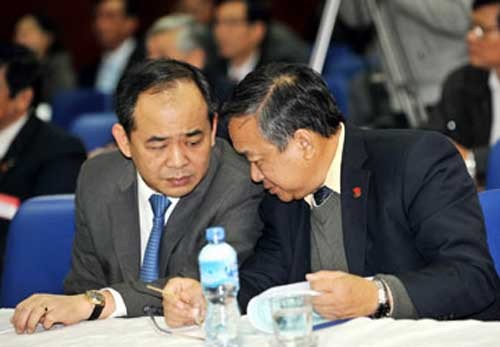 Thứ trưởng Bộ VH-TT&DL Lê Khánh Hải (trái) cho biết nếu được thành viên VFF giới thiệu tranh cử Chủ tịch nhiệm kỳ 8 thì chắc chắn sẽ từ chối.