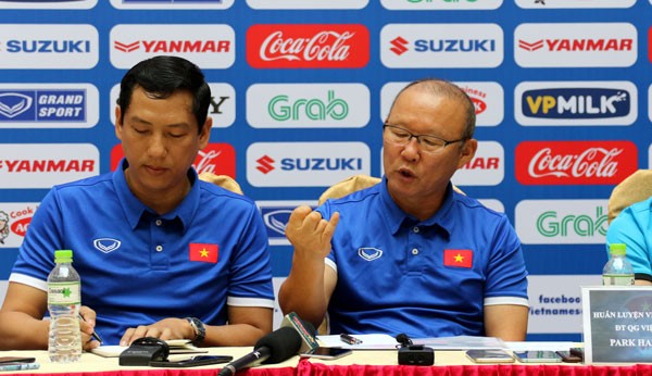 HLV Park Hang Seo muốn đội tuyển Việt Nam giành ngôi nhất bảng A ở AFF Cup 2018.