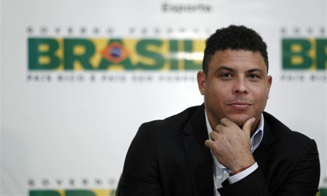  Ronaldo hứng thú với công việc Giám đốc Thể thao ở PSG 
