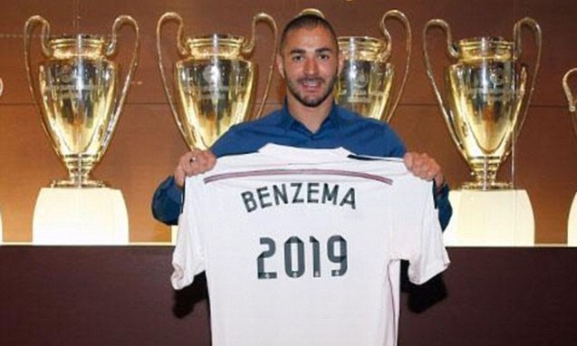 Đại gia Premier League nhận hung tin từ Benzema